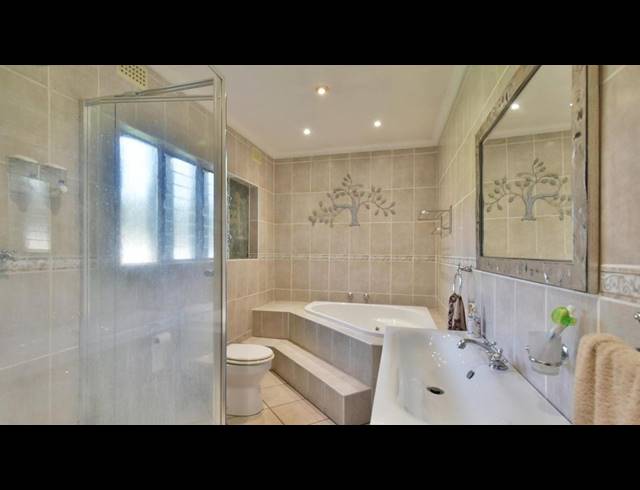 4 BEDROOM HOUSE FOR SALE IN BRACKENHURST